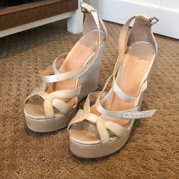 Platform wedding wedges - Picture 3 of 3